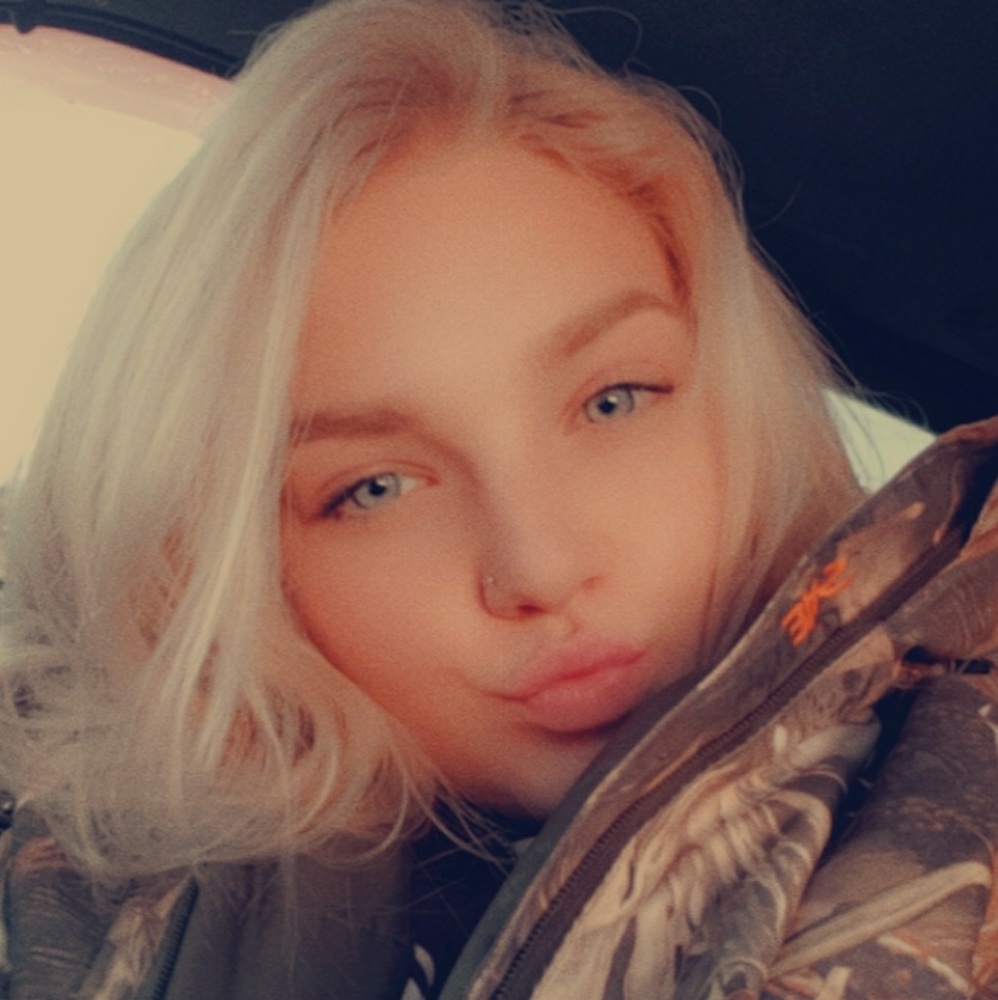 Meet your Posher, Kylee